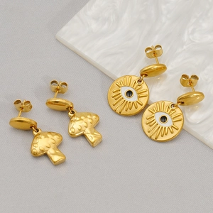 Ensemble de boucles d'oreilles champignons et mauvais œil en acier titane doré