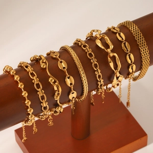 Women Fashion Bracelet 18K Gold Plated Stainless Steel Ball Snake Link Chain Heart Charm INS Style Jewelry Waterproof