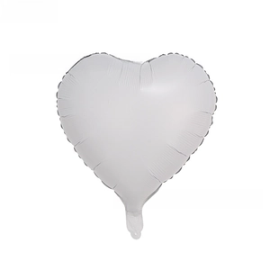 Detail macro view of 18-inch heart-shaped foil balloon with matte metallic finish