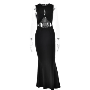 Abito lungo bodycon nero senza maniche schiena scoperta con cut-out e bordo a sirena