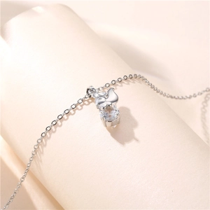 Charming squirrel necklace in silver titanium steel with a sparkling zircon pendant