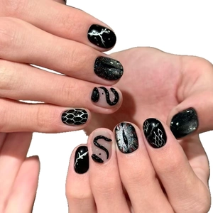 3D gothic snake cat-eye press-on nails with dark black and white crackle pattern
