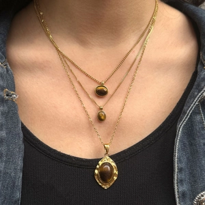 Three-layer 18K gold-plated stainless steel necklace with brown tiger eye stone pendants