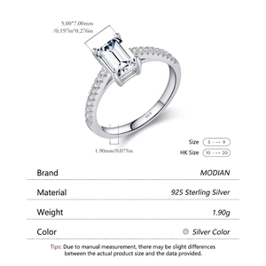 S925 sterling silver ring with emerald cut cubic zirconia and size chart table