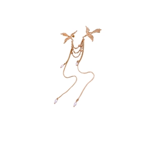Golden phoenix brooch with elegant pearls and tassel details in Chinese style