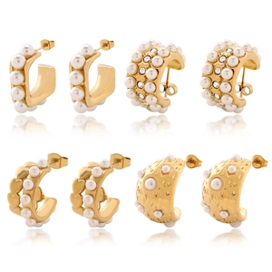 Elegant 18K gold plated stainless steel C-shaped hoop earrings with pearls and crystals