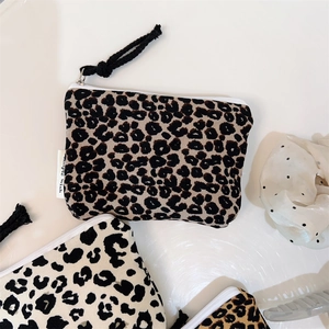 Fashionable leopard print canvas mini storage bags with zipper closure and brand label