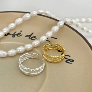 Minimalist double layer open rings with hammered texture in gold and silver finish