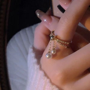 Gold-plated double-layer crossover ring with sparkling zircon and dangling pearls