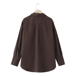 Deep brown V-neck poplin shirt for women with long sleeves and pleated back detail