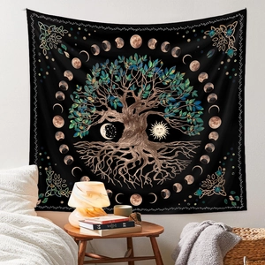 Detail eines böhmischen Baum des Lebens Wandteppichs mit Mondphasen im Schlafzimmer