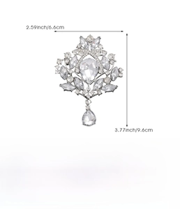 Detailed size chart for baroque crystal brooch showing dimensions 6.6x9.6cm and weight 21.2g