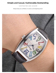 Primo piano dell'orologio tonneau con numeri colorati e cinturino in pelle nera