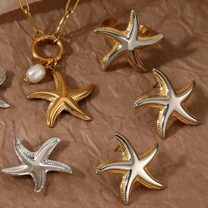 316L stainless steel starfish jewelry set with golden necklace, pearl pendant and rings