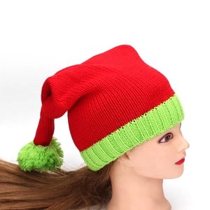 Bonnet de Noël en tricot rouge et vert avec pompon moelleux pour hommes et femmes