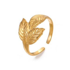 Verstellbarer goldener Edelstahlring mit detailliertem Dreifach-Blatt-Design für Damen