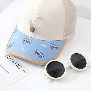 Kinder-Baseballkappe mit abnehmbarer Sonnenbrille und Bärenmuster-Mesh