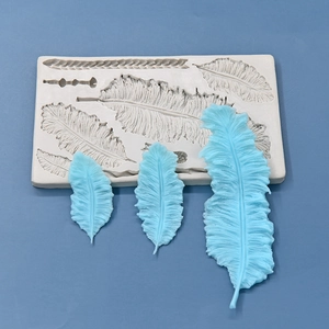 Leaf and feather shaped silicone mold for DIY cake baking and fondant decoration