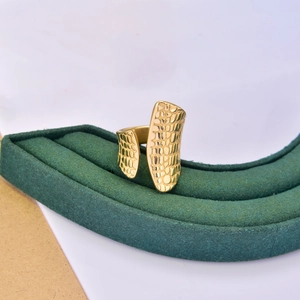 Women's Chic 18K Gold Plated Titanium Steel Open Ring Adjustable Crocodile Pattern Texture Minimalist Fashion Jewelry