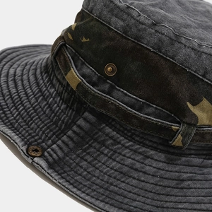 Chapeau bob d'extérieur anthracite délavé avec motif camouflage et large bord réglable