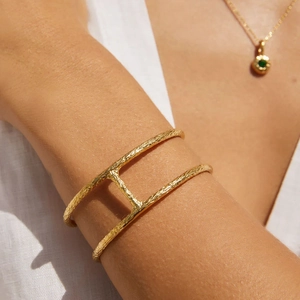 Minimalist gold titanium steel double-layer open cuff bracelet with hammered texture finish