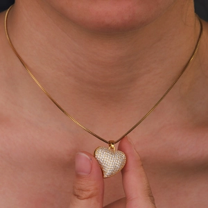 Elegant gold plated heart pendant necklace with shimmering pavé zircon for women