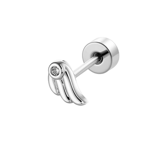 Orecchino a perno ala d'angelo in argento con zirconia su sfondo bianco