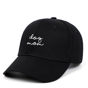 Casquette de baseball classique en coton noir avec broderie blanche Dog Mom sur le devant