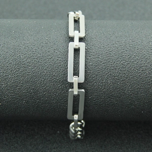 Minimalist silver rectangle link Cuban chain bracelet in polished stainless steel for women