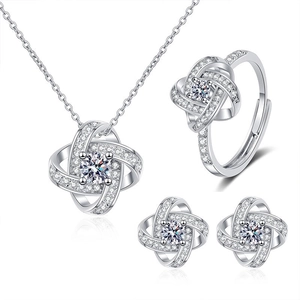 Elegant 4-piece flower-shaped jewelry set with necklace, ring and earrings in silver finish