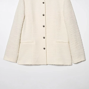 Veste en tweed style français pour femme blanc crème avec boutons métalliques ronds