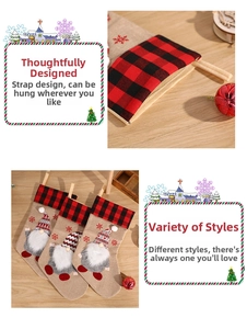 Détail de chaussette de Noël avec cordelette, design de gnome 3D et revers à carreaux