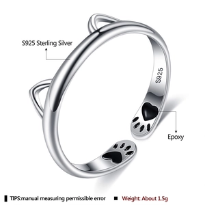 Anello regolabile in argento sterling S925 con orecchie di gatto e zampe in smalto nero