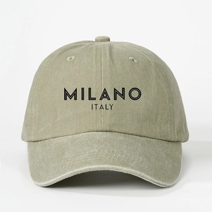 Berretto da baseball vintage in cotone lavato verde salvia con ricamo Milano