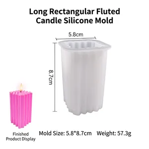 Moule en silicone pour bougies rayées avec dimensions et bougie finie rose