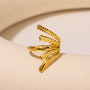 Minimalist gold-plated stainless steel ring with multi-layer curved spiral lines