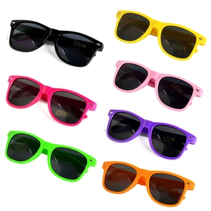 Occhiali Da Sole Quadrati Retrò Montatura In Plastica Colorata Vintage Protezione UV400 Moda Esterno Uomo Donna