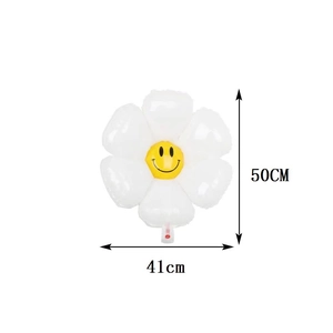 Detail showing white daisy balloon dimensions of 50cm height and 41cm width with smiley face