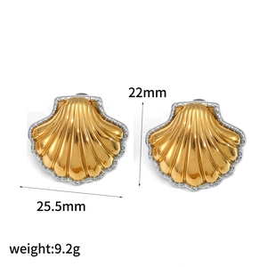Detailed size view of gold and silver scallop earrings with dimensions and weight info