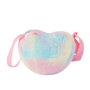 Detail of heart-shaped plush crossbody bag with colorful gradient faux fur and pink zipper