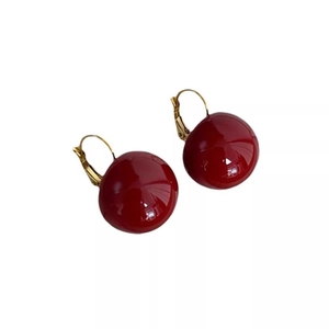 Elegant red resin round earrings with golden leverback hooks for vintage style women