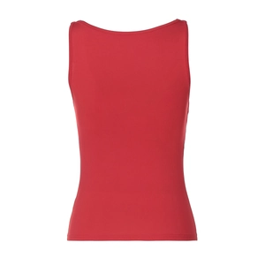 Detail eines roten ärmellosen U-Ausschnitt-Tops mit gerafften Seiten und Slim Fit