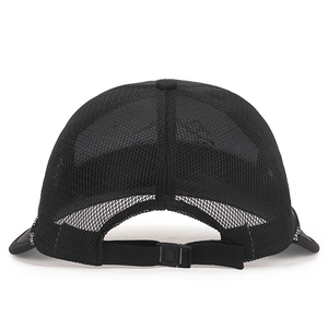 Schwarze atmungsaktive Mesh-Baseballkappe mit verstellbarer Schnalle und SPORT Aufdruck