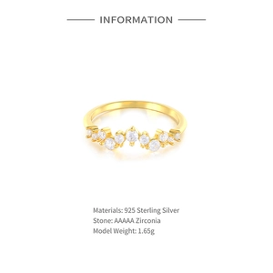 Detail view of 925 sterling silver V-shaped ring with AAAAA grade zirconia pave