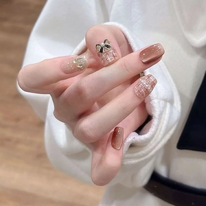 Faux Ongles Yeux De Chat Marron Avec Décoration Noeud 3D Künstliche Perle Strass Paillettes Champagne Motif Carreaux Élégant Pour Femmes