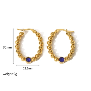 Boucles d'oreilles perlées plaquées or 18 carats avec zircons bleus et dimensions