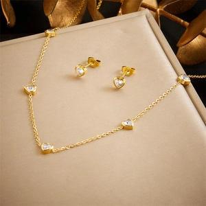 Fashion Stainless Steel Gold Plated Heart Pendant Necklace And Stud Earrings Rhinestone Jewelry Accessories For Women