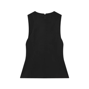 Vue arrière d'un débardeur en maille noir ajusté sans manches à plat sur fond blanc