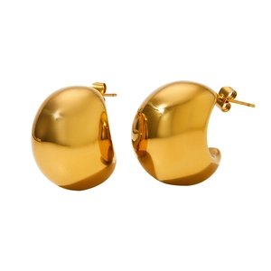 Boucles d'oreilles créoles dorées en C avec finition miroir polie pour femmes