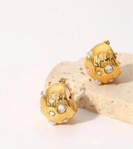 Boucles d'oreilles créoles plaquées or 18 carats avec perles et oxydes de zirconium